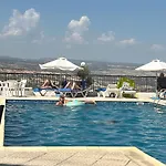 'i Folia' With Roof Garden And Terrace