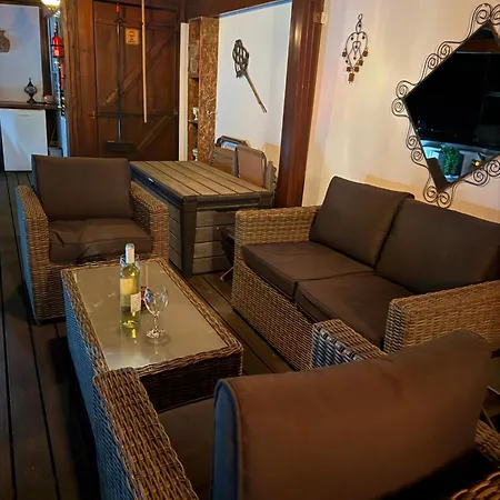 'i Folia' With Roof Garden And Terrace *