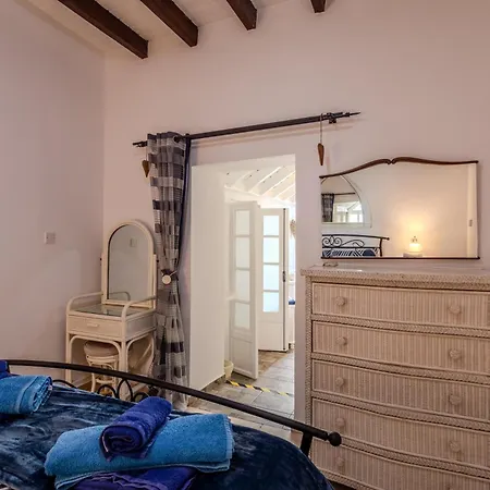 'i Folia' With Roof Garden And Terrace Pissouri