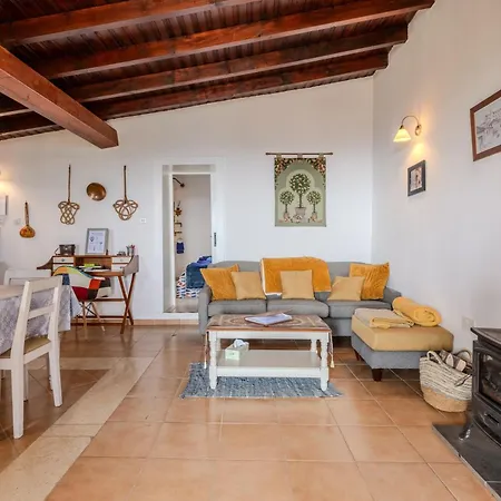 'i Folia' With Roof Garden And Terrace Pissouri