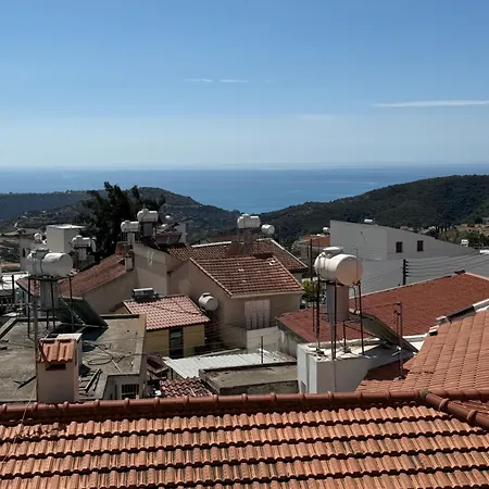 'i Folia' With Roof Garden And Terrace Feriehus Pissouri